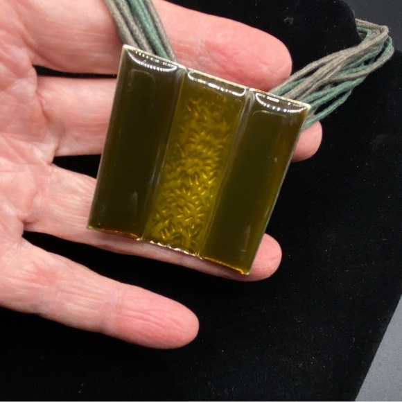 LBMDJ Enameled Green Corded Necklace Boho Style - Picture 9 of 10